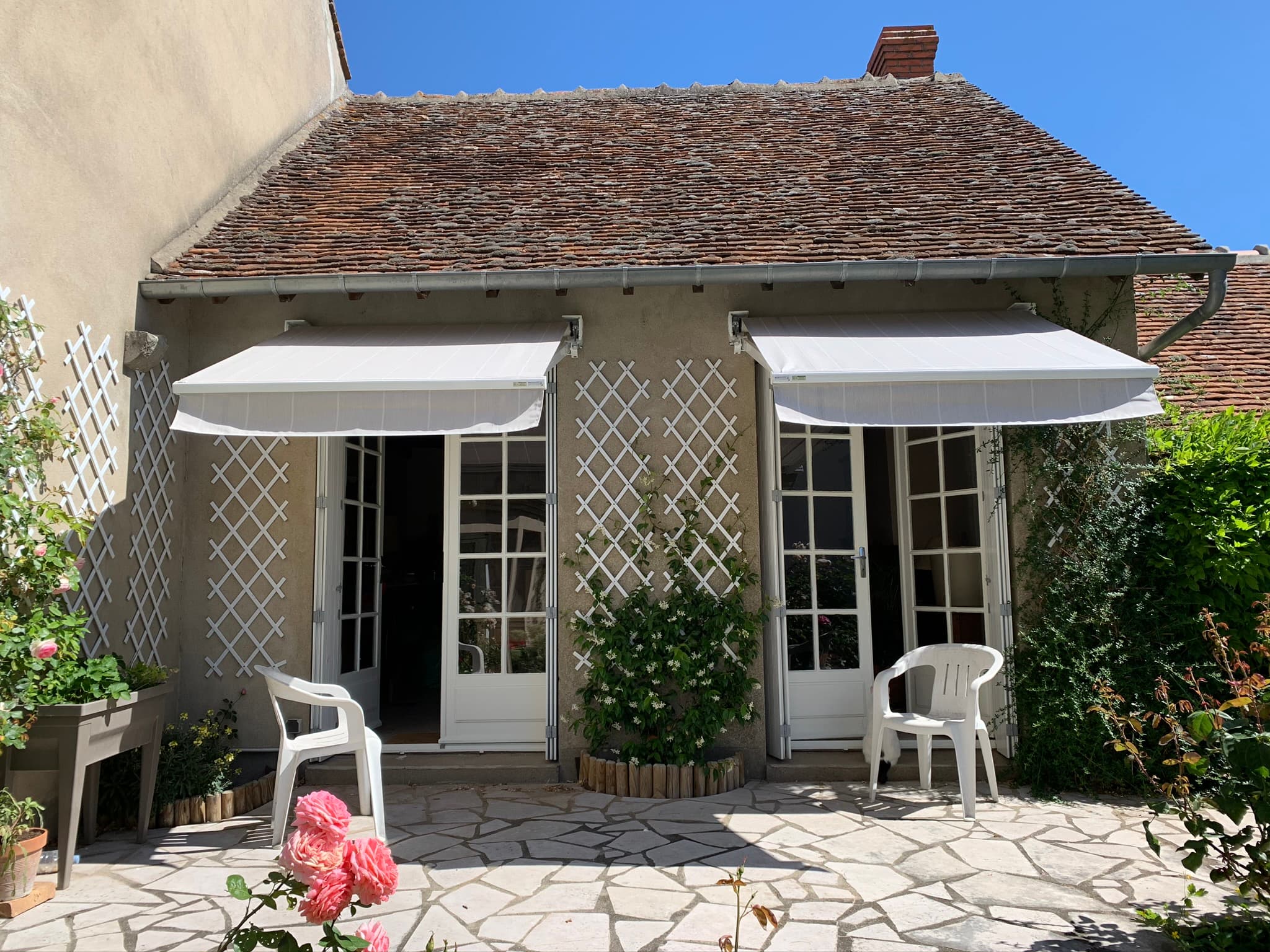 Store blanc pour une maison